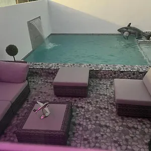 Apartment Satisfaction, San Juan